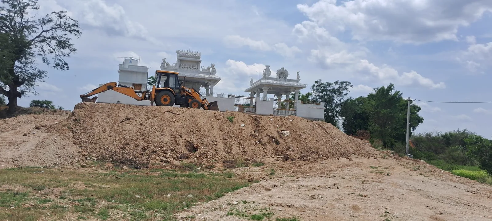 Construction progress at Kanikilamma Nagalamma Temple, Chittoor — 11 May 2026
